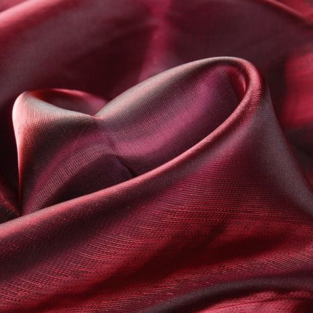 Organza šanžán vínovočerná