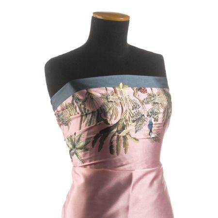 Satén s originálním potiskem Marlen  růžový