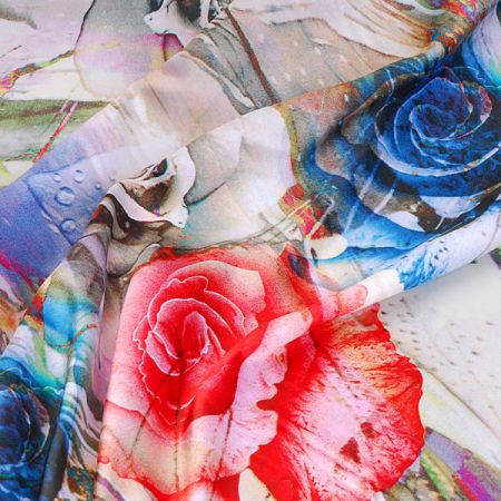 Satén vzor růží na mramoru červená/khaki   