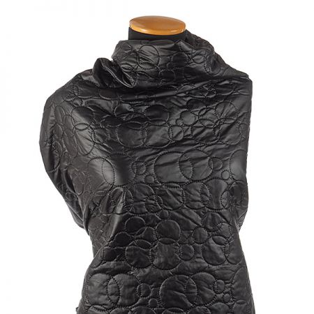 Látka prošev geometrický vzor imitace kůže