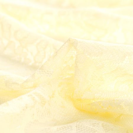 Jemná pružná krajka vzor květy pastel žlutá