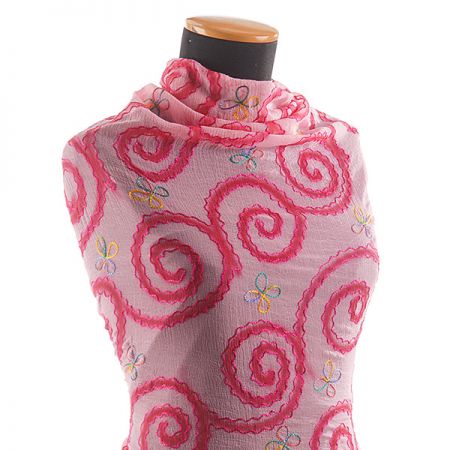 Krep šifon výšivka střední spirála růžová II.jakost