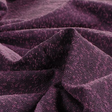 Kostýmová látka Art Fabrics rybí kost fialovočerná