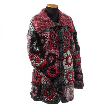 Háčkovaný kabátek růžovošedý