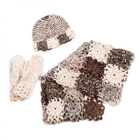 Háčkovaná čepice, rukavice, velký tunel