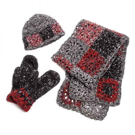 Háčkovaná šála , čepice , rukavice