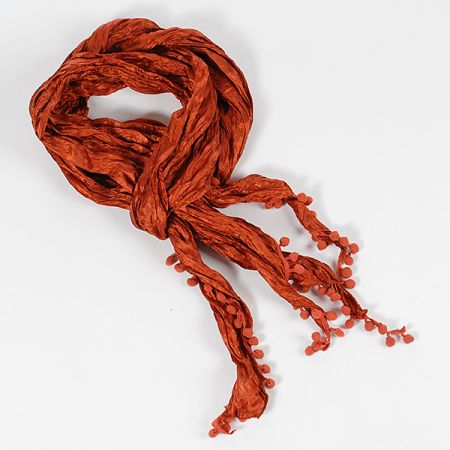 Jemná šála kreš s bambulkami skořicová 