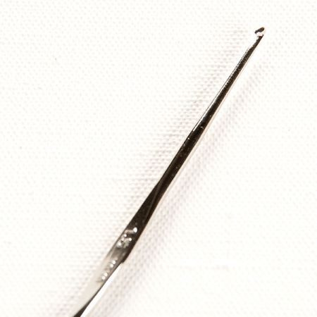 Kovový háček PONY vel. 1,5 mm