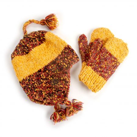 Ručně pletená sada čepice,rukavice žlutá, červená,fialová