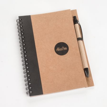 DÁREK - Kroužkový notýsek s propiskou