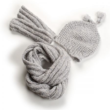 Ručně pletená sada čepice/tunel/návleky sv.šedá