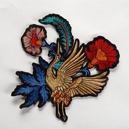 Zvířecí a květinová aplikace volavka zažehlovací