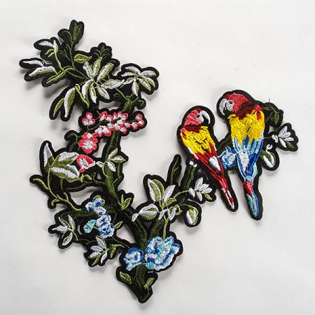 Zvířecí aplikace papoušci zažehlovací